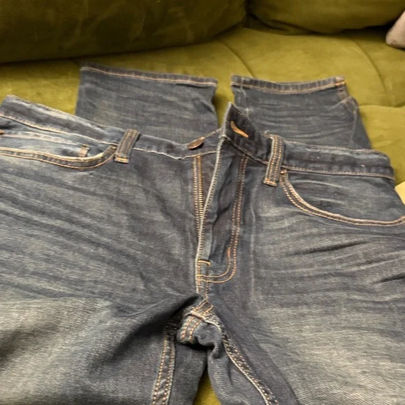 Goodfellow & Co Men's Relaxed Denim Jeans - Picture 5 of 10